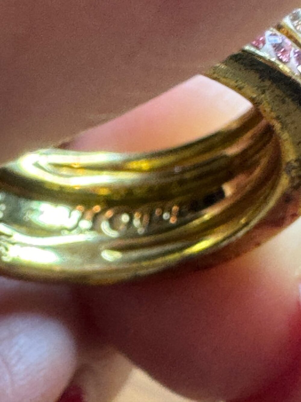Danbury Mint Hope Stackable Ring Set Pink Ribbon Rhinestone Size 7.5 Gold Tone - Picture 5 of 6
